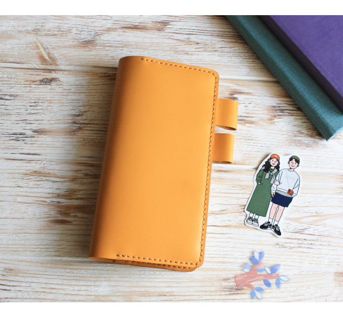 Yellow leather Hobonichi Weeks cover
